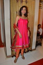 Achala Sachdev at the launch of new collection by designer Nisha Sagar in Juhu, Mumbai on 13th Sept 2011 (9).JPG